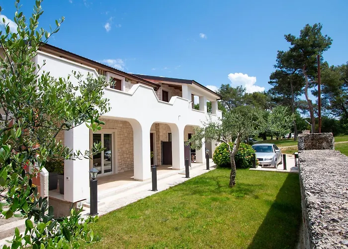 Mateo Rovinjsko Selo